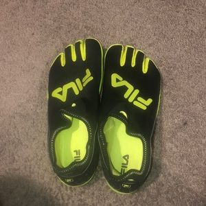 Fila finger beach shoes